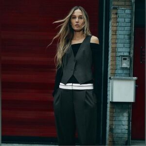 Zara NWT  turned down waist pants -s size